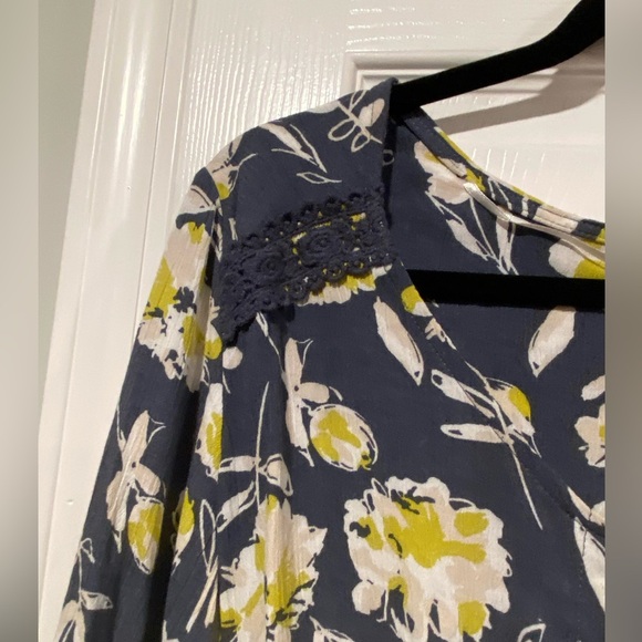 NWT C&C California Size S 3/4 Sleeve Ruffle Waist Lace Button Floral Peasant Top - Picture 5 of 12